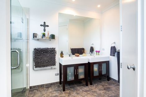 Photo of property in Heynes Place, 29 Heynes Place, Clive, 4102