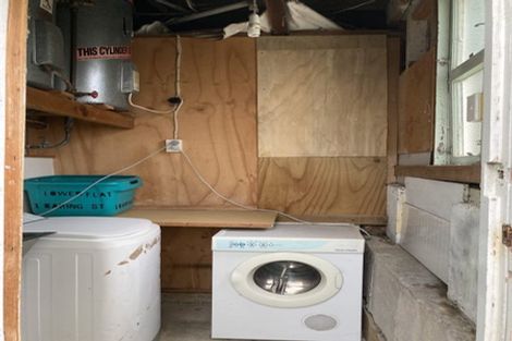 Photo of property in 1 Baring Street, Oriental Bay, Wellington, 6011