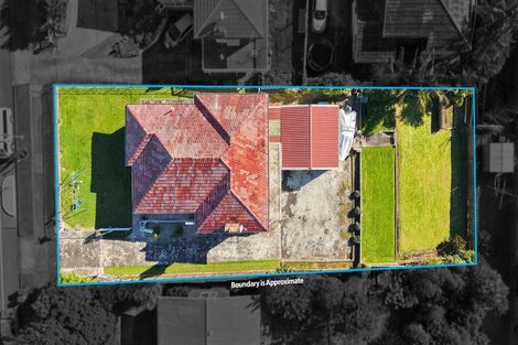 Photo of property in 73 Bradbury Road, Botany Downs, Auckland, 2010