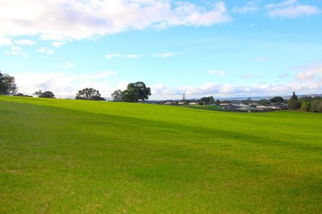 Photo of property in 140e Hepburn Road, Glendene, Auckland, 0602