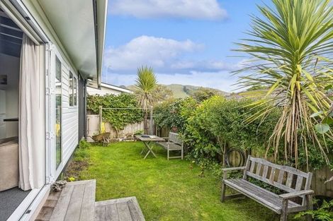Photo of property in 497b Te Moana Road, Waikanae, 5036