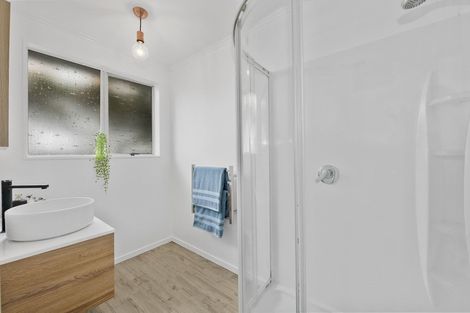 Photo of property in 51b Brook Street, Waterloo, Lower Hutt, 5011