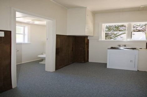 Photo of property in 17 Auburn Avenue, Upper Riccarton, Christchurch, 8041