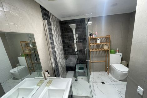 Photo of property in 454 Porchester Road, Randwick Park, Auckland, 2105