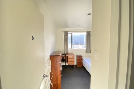 Photo of property in 8b Schnapper Rock Road, Schnapper Rock, Auckland, 0632