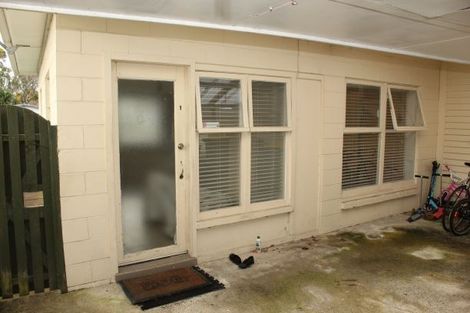 Photo of property in 47 Castleford Street, Green Bay, Auckland, 0604