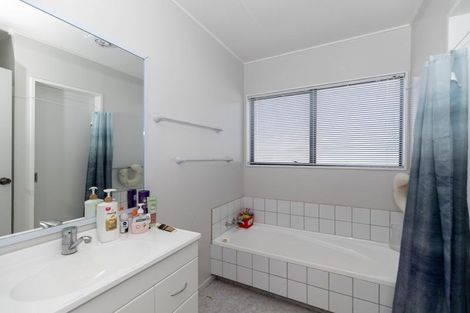 Photo of property in 22 Pringle Place, Nawton, Hamilton, 3200