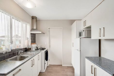 Photo of property in 10e Breckons Avenue, Nawton, Hamilton, 3200