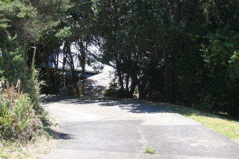 Photo of property in 623 East Coast Road, Browns Bay, Auckland, 0632