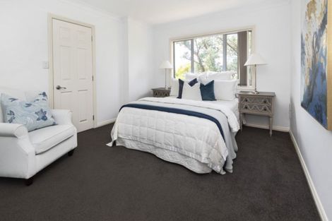 Photo of property in 3a Trelawn Place, Cockle Bay, Auckland, 2014