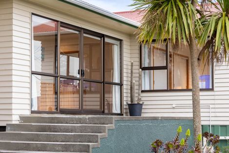 Photo of property in 89 Martin Road, Paraparaumu Beach, Paraparaumu, 5032