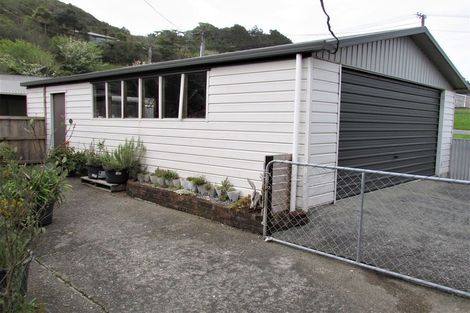 Photo of property in 55 Main South Road, Karoro, Greymouth, 7805
