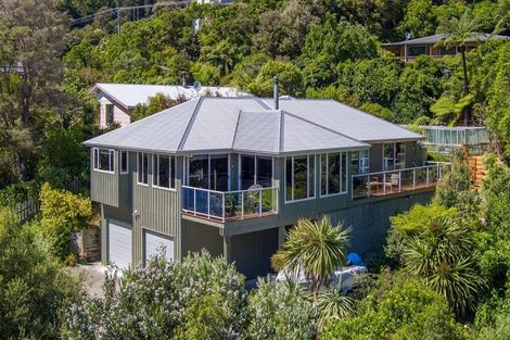 Photo of property in 762 Queen Charlotte Drive, Havelock, Picton, 7281