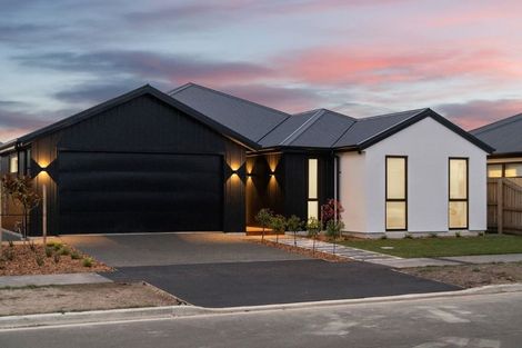 Photo of property in 35 Timara Crescent, Marshland, Christchurch, 8083