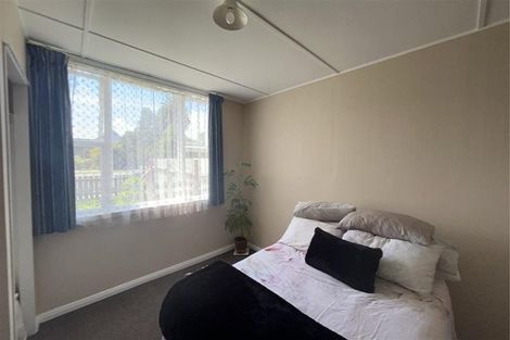 Photo of property in 82-84 Queen Street, Westport, 7825