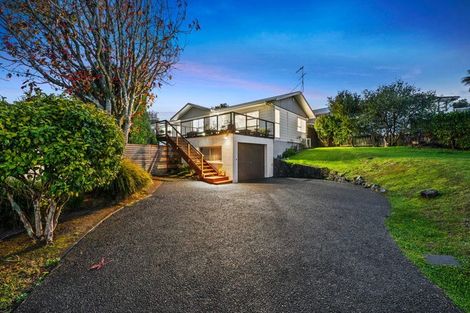 Photo of property in 24 Beauchamp Drive, Massey, Auckland, 0614