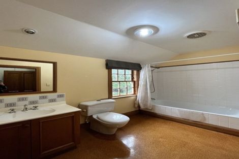 Photo of property in 18 Glenvar Ridge Road, Long Bay, Auckland, 0630