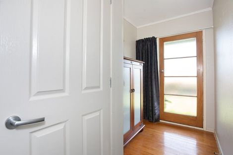 Photo of property in 15 Kennedy Avenue, Feilding, 4702