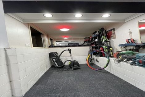 Photo of property in 57 Fairmount Road, Titirangi, Auckland, 0604