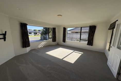 Photo of property in 18 Kendall View, Stoke, Nelson, 7011