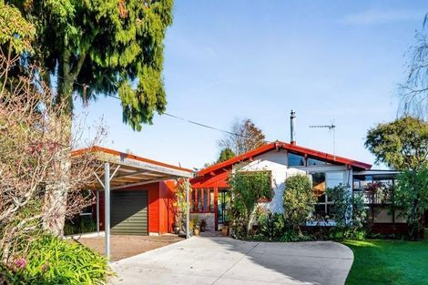 Photo of property in 1274 Egmont Road, Egmont Village, New Plymouth, 4372