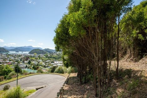 Photo of property in 16 Kakapo Rise, Picton, 7220