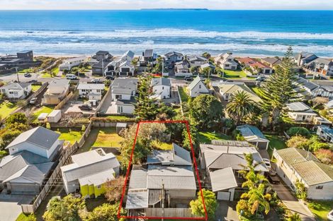 Photo of property in 1233 Papamoa Beach Road, Papamoa Beach, Papamoa, 3118