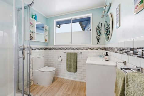 Photo of property in 9 Ramona Avenue, Waitarere Beach, Levin, 5510