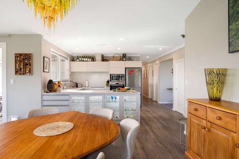 Photo of property in 12 Longbeach Drive, Castlecliff, Whanganui, 4501