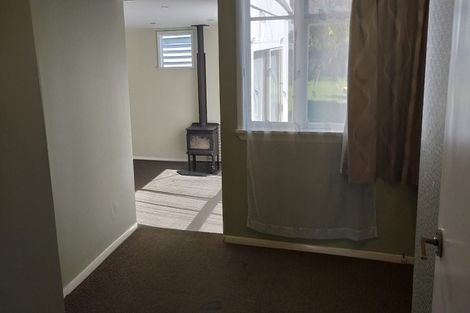 Photo of property in 18 Homedale Road, Wainuiomata, Lower Hutt, 5014