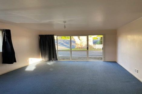 Photo of property in 77 Awaruku Road, Torbay, Auckland, 0630