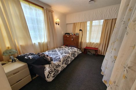 Photo of property in 15 Cargill Street, Papakura, 2110