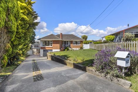 Photo of property in 12 Fairlea Road, Te Atatu South, Auckland, 0610