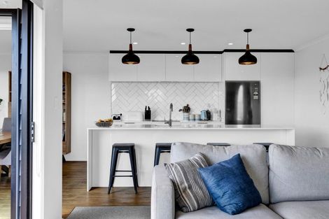 Photo of property in 84a Wallath Road, Westown, New Plymouth, 4310