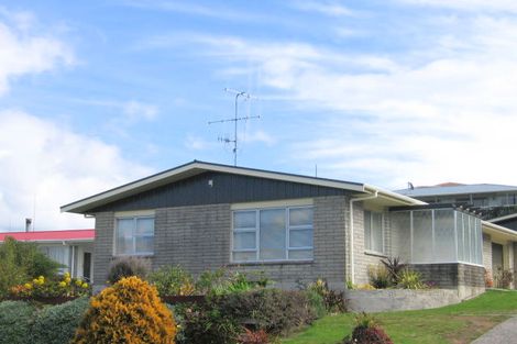 Photo of property in 22 Highfield Crescent, Brookfield, Tauranga, 3110