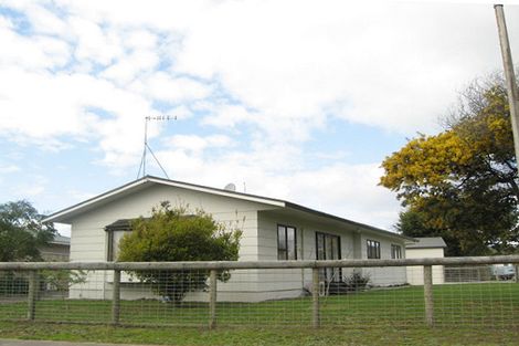 Photo of property in 2 Redwood Place, Te Awanga, 4102