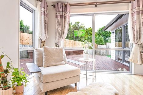 Photo of property in 49a Commodore Drive, Lynfield, Auckland, 1042