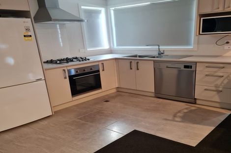 Photo of property in 21 North Ridge Drive, Rototuna North, Hamilton, 3210