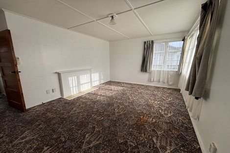 Photo of property in 47 Goldsmith Crescent, Levin, 5510