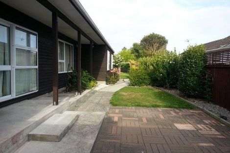 Photo of property in 201 Avonhead Road, Avonhead, Christchurch, 8042