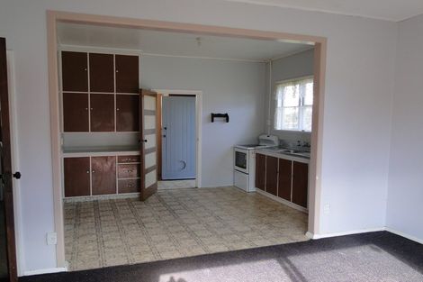 Photo of property in 9 Waiohua Road, Greenlane, Auckland, 1061