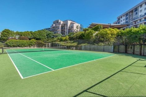 Photo of property in Cooks Apartments, 1d/24 James Cook Crescent, Remuera, Auckland, 1050