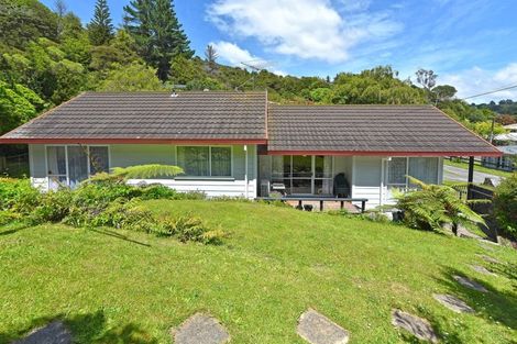 Photo of property in 2/19 James Grove, Stokes Valley, Lower Hutt, 5019