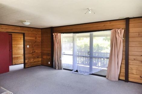 Photo of property in 1 Melleray Place, Randwick Park, Auckland, 2105