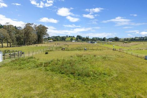 Photo of property in 53 Ladys Mile, Eltham, 4322