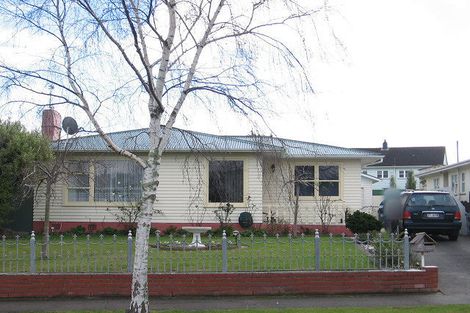 Photo of property in 14 Parkland Crescent, Terrace End, Palmerston North, 4410