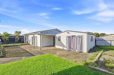 Photo of property in 34 Carson Street, Castlecliff, Whanganui, 4501