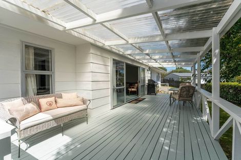 Photo of property in 16 Ferney Place, Richmond Heights, Taupo, 3330