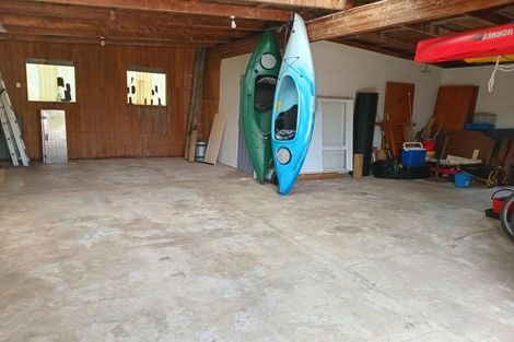 Photo of property in 17 Half Mile Road, Tuatapere, 9620