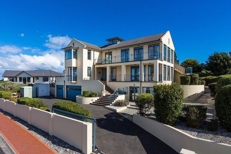 Photo of property in 6 Highgrove, Saint Clair, Dunedin, 9012